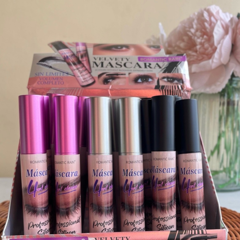 Velvety Mascara Set - Pink, Silver, Black